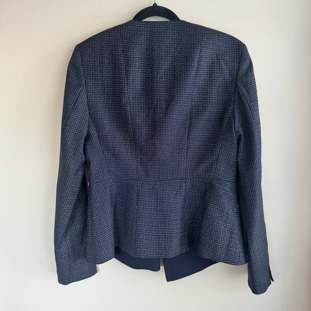 Boss by Hugo Boss Jutali Contrast-Lapel Overlap Wool Blazer Navy Blue White Sz 6 - Picture 7 of 7